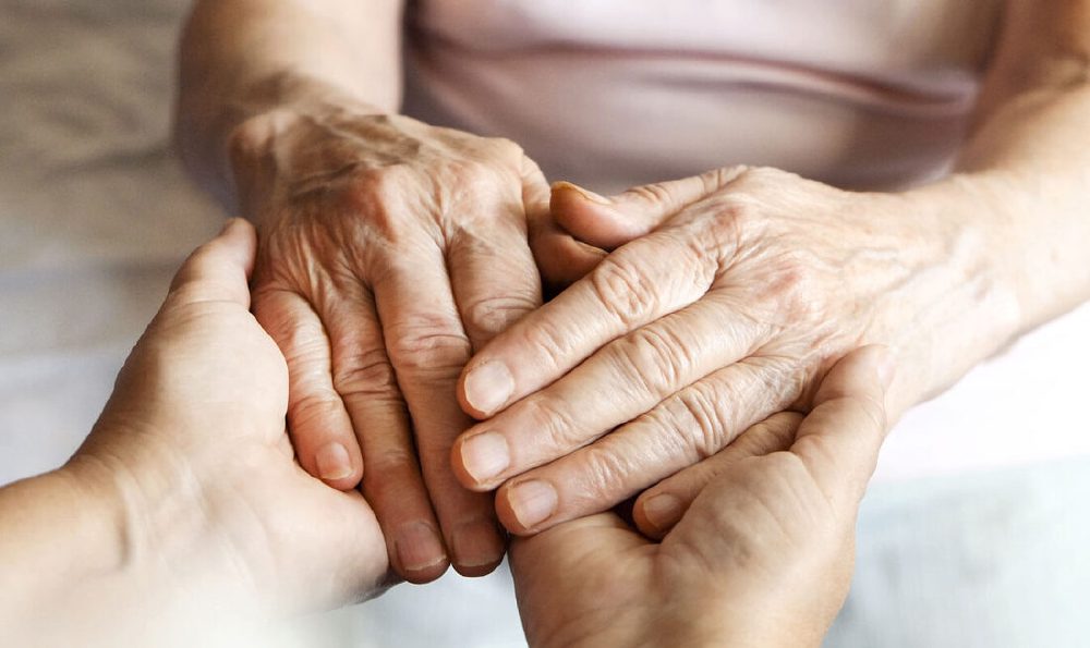 A US Wound nurse practitioner providing in-home wound care in Rockwall County, Texas